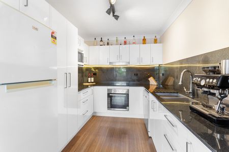 3/92 Junction Road, Clayfield QLD 4011 - House For Rent | Domain - Photo 4