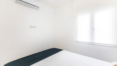 With excellent transport connections and direct access to the airport - Foto 5