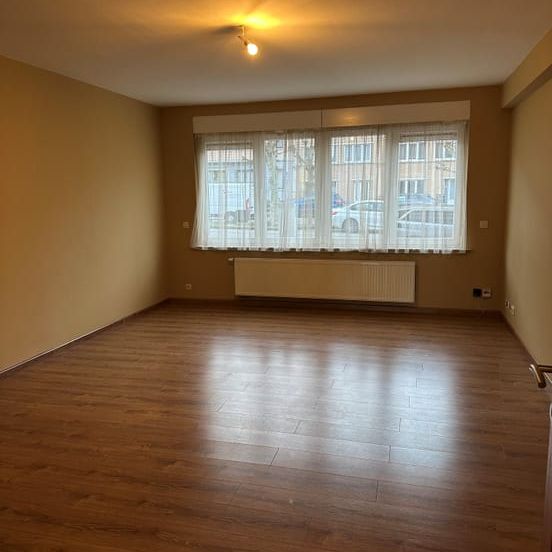 Appartement te huur - Photo 1