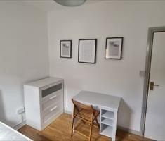 Room in a Shared Flat, Rutland Park Mansions, NW2 - Photo 4