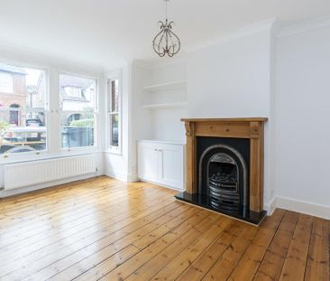 4 bedroom terraced house to rent - Photo 1