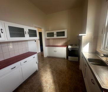 To register & apply for this property, please use this link: https:... - Photo 5