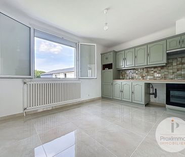 Location Maison 4 pièces 77m² - Photo 2