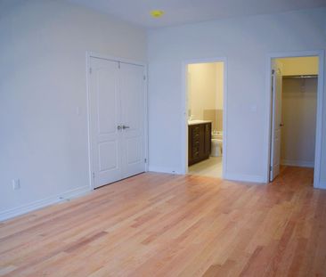 For Lease - 41 Luzon Avenue, Markham, Ontario - Photo 2