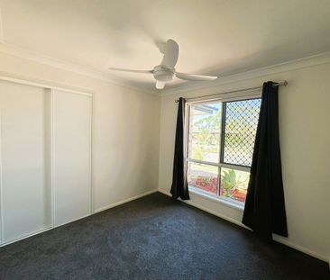 4 BEDROOM HOME IN SANDSTONE POINT - Photo 6
