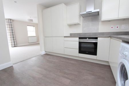 2 bedroom apartment to rent - Photo 2