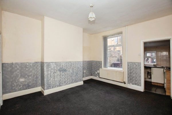 Albert Street, Burnley, BB11 3DB - Photo 1