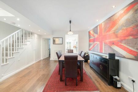 Chesson Road, West Kensington, W14 - Photo 2