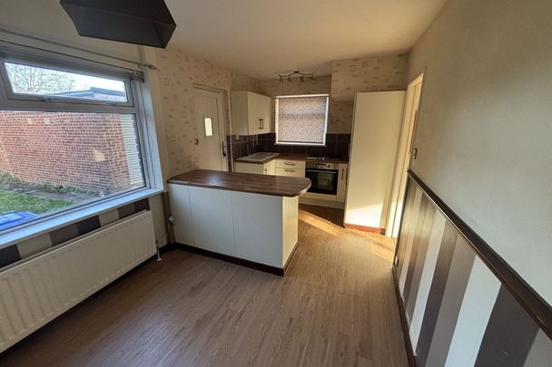 Lamb Hill Close - Photo 1