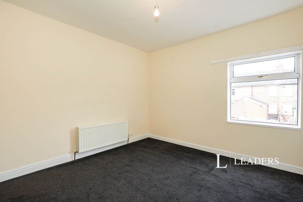 2 bedroom house to rent Kingsley Street, ST3 - Photo 1