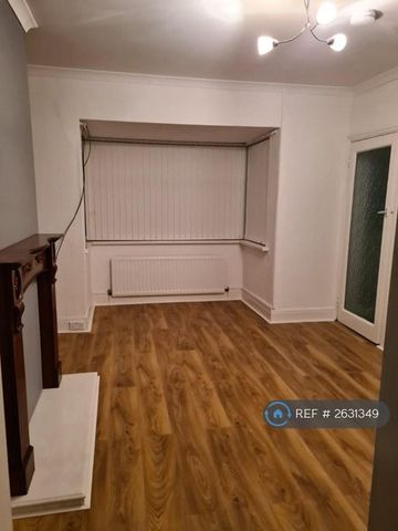 2 bedroom terraced house to rent - Photo 3