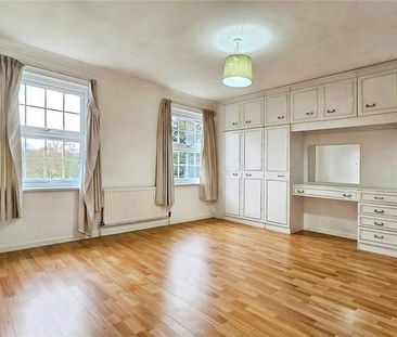 4 bedroom terraced house to rent - Photo 6