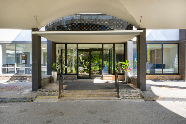 130 Gowan Ave - Photo 1