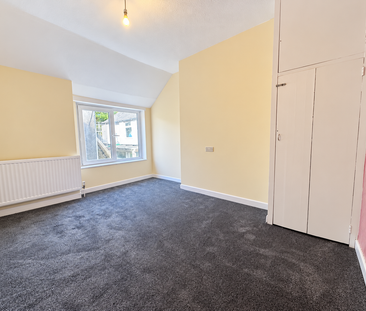 4 bedroom terraced house to rent - Photo 4