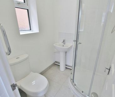 Studio flat to rent on - Photo 5