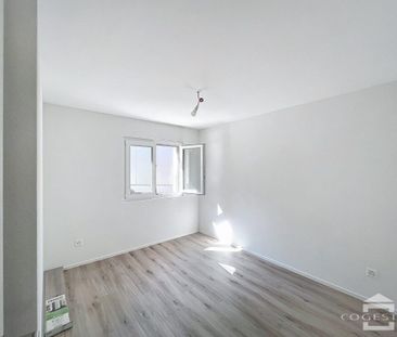 Situé à 3 minutes à pied de la gare, appartement de 2,5 pièces rénové - Photo 3