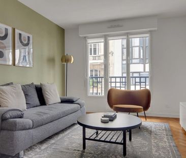 Rue Philibert Delorme - Photo 1