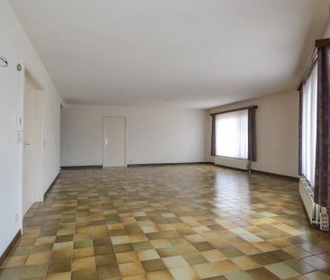 Ruim appartement gelegen in het centrum van Oudenburg - Photo 1