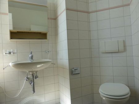 Char­man­te 2.5-Zim­mer­woh­nung mit­ten in Frau­en­feld - Photo 3