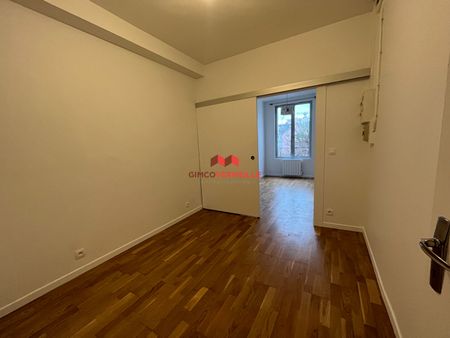 Location Appartement 2 pièces 46m² - Photo 2