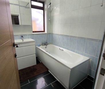 Room in a Shared House, Wager St, E3 - Photo 2