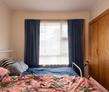 Feel at home, Living Here! - Photo 5