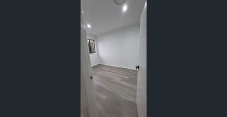 3 bedroom spacious townhouse - Photo 2