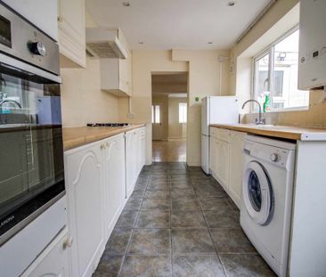 Crombey Street, Swindon, Swindon, SN1 - Photo 2