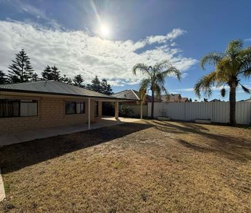 Newly Refreshed Spacious Home - Photo 6