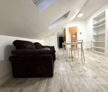 Cleverley Close, London, SE7 - Photo 2