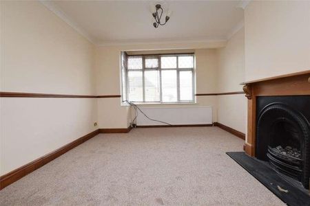 Boundary Road, Romford, Essex, RM1 - Photo 4