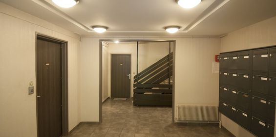 À louer Appartement T5 95.00 m - Photo 3