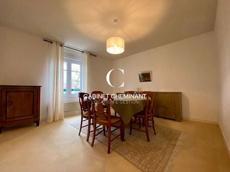 Location Appartement 4 pièces 110m² - Photo 3