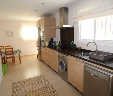 Detached Villa · Nueva Andalucía - Photo 6