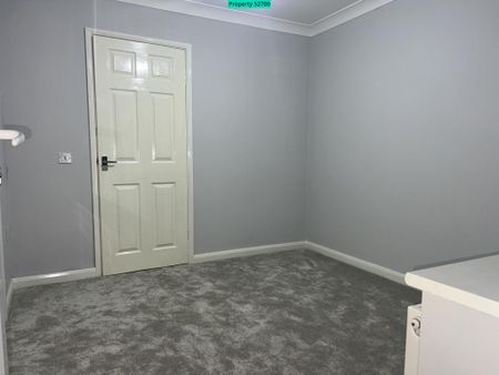 4 bedroom townhouse to rent - Photo 4
