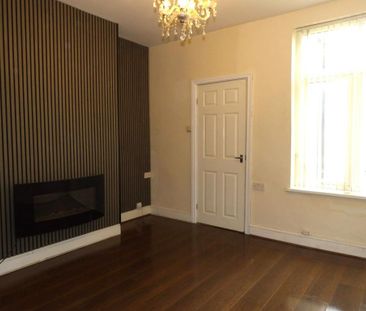 2 bedroom end of terrace house to rent - Photo 1