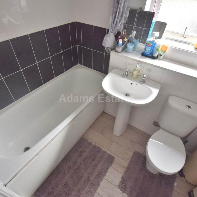 2 bedroom maisonette to rent - Photo 1