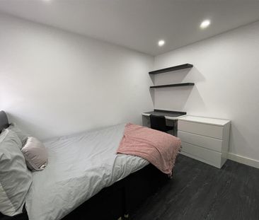 The Walk, Cardiff - Photo 5