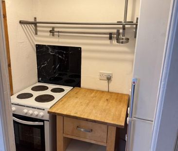 1 bedroom ground floor flat to rent - Photo 6