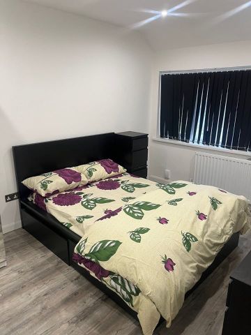 Room in a Shared House, Fieldhouse Road, B25 - Photo 2