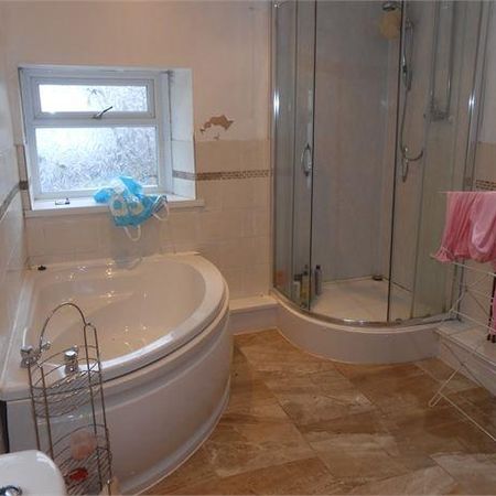 4 bedroom house share to rent - Photo 4