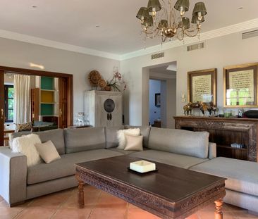 Detached Villa · Sierra Blanca - Photo 5