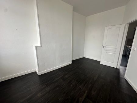 Location Appartement 3 pièces 50 m2 à Saint-Quentin - Photo 3