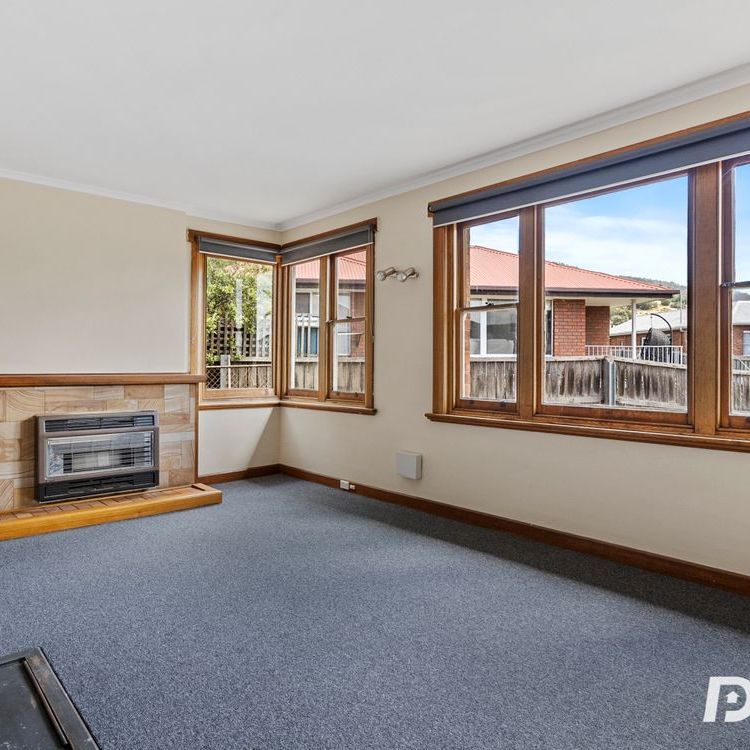 2/1 morriss ave, montrose tas 7010 - Photo 1