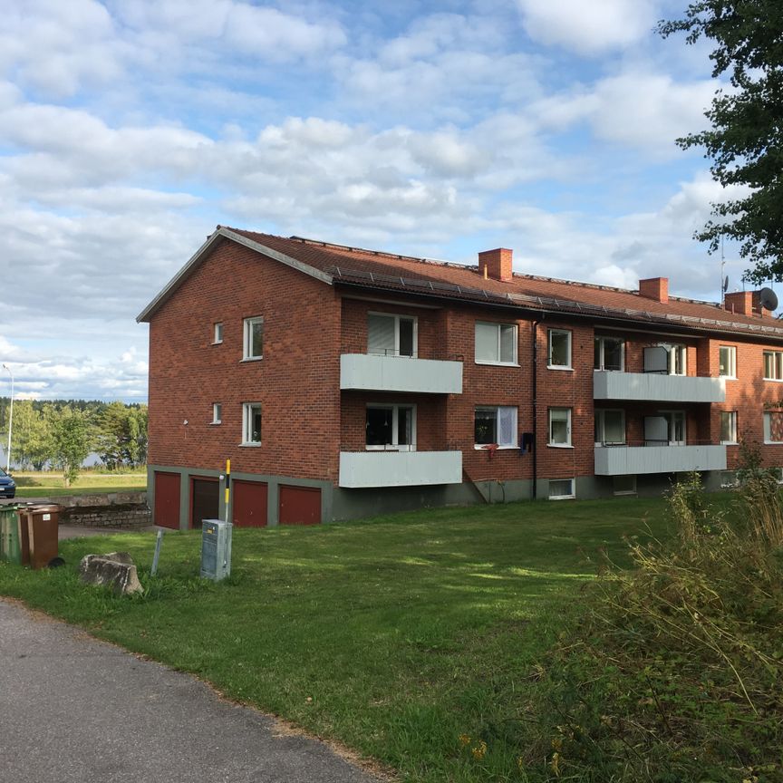 Avesta / Näs Bruk: Tvåa i markplan med sjöutsikt - Photo 1