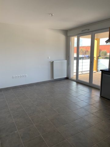 Location Appartement 2 pièces 40m² COLOMIERS 31770 - Photo 5