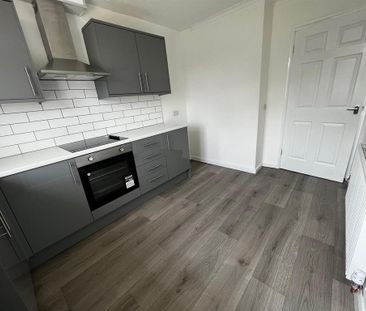 3 bedroom terraced house to rent - Photo 6