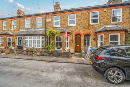 2 bedroom terraced house to rent - Photo 4