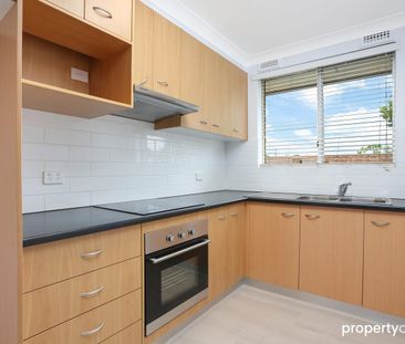 Freshly Renovated 2 Bedroom Unit - Photo 3