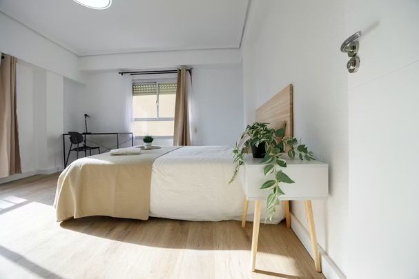 Carrer de Reig Genovés, Valencia, Valencian Community 46019 - Photo 1